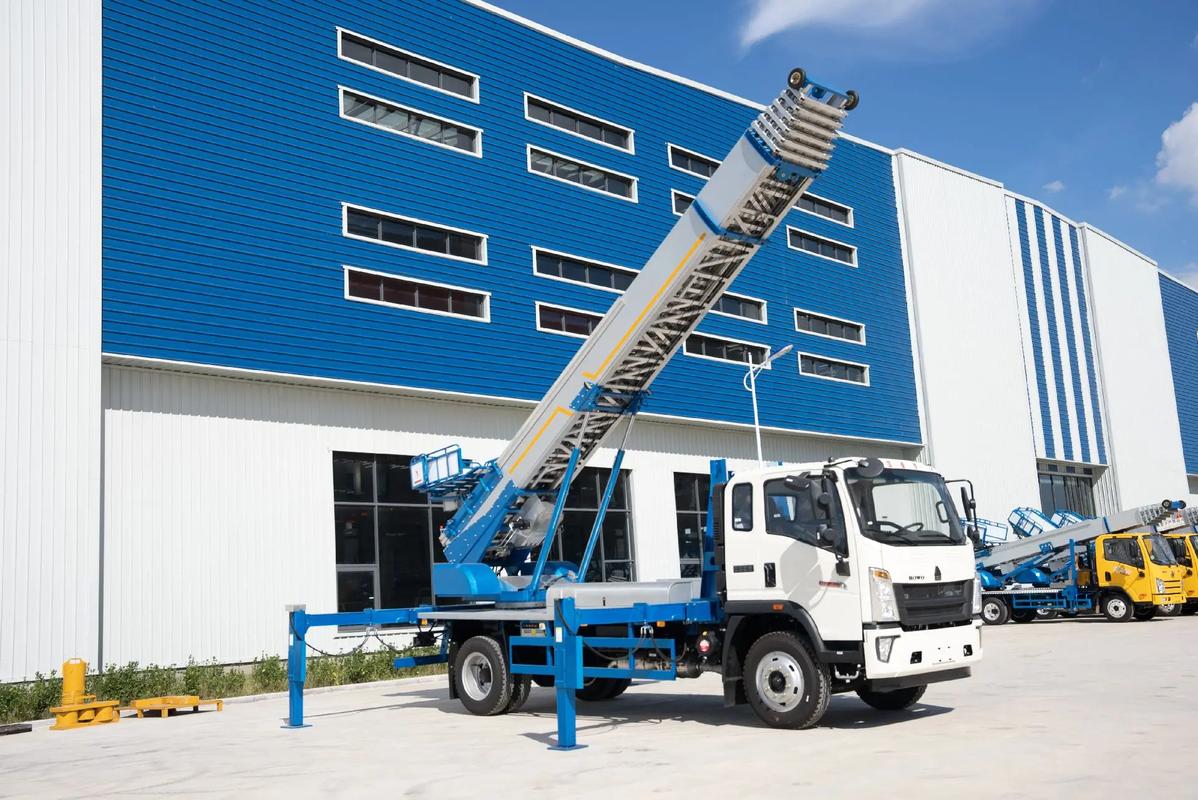 麻城小型云梯车上料车租赁多少钱